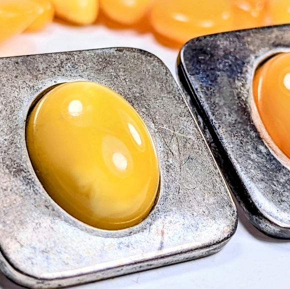 RARE Vintage Egg Yolk Amber Necklace and Sterling Earring Set. - Picture 6 of 11